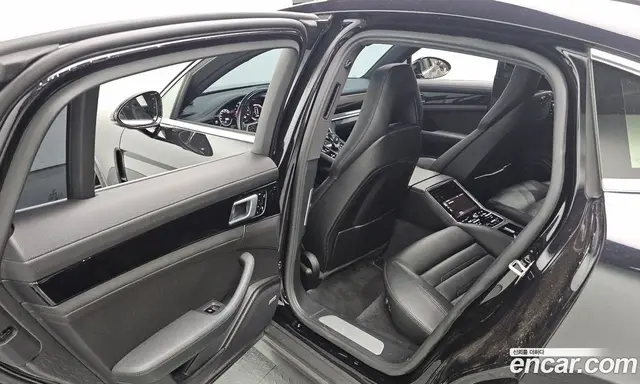 Porsche Panamera 2018 2.9 автомат (гидро), миниатюра 12