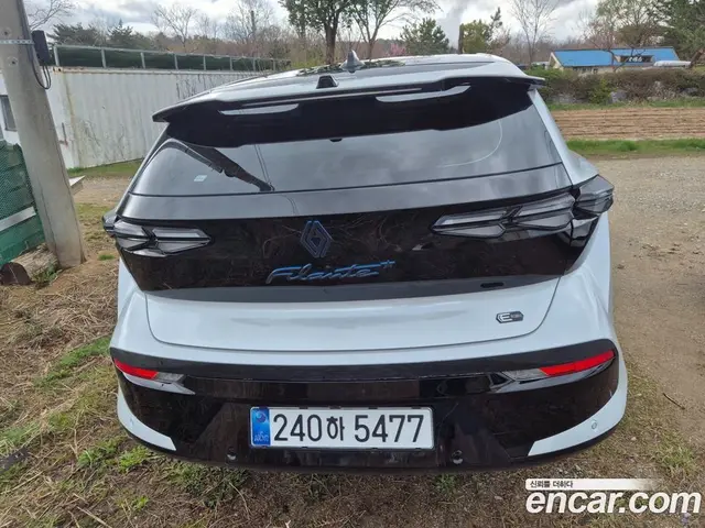 Renault (Samsung) Fluence 2026 1.5 автомат (гидро), миниатюра 4