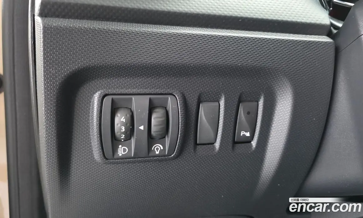 Renault (Samsung) QM3 2015 1.5 автомат (гидро), фото 13 Renault (Samsung) QM3 2015 1.5 автомат (гидро), фото 13