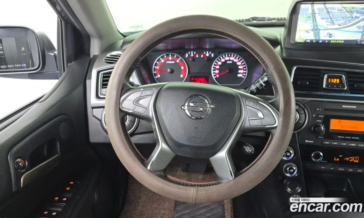 SsangYong Korando 2016 2.0 автомат (гидро), фото 15