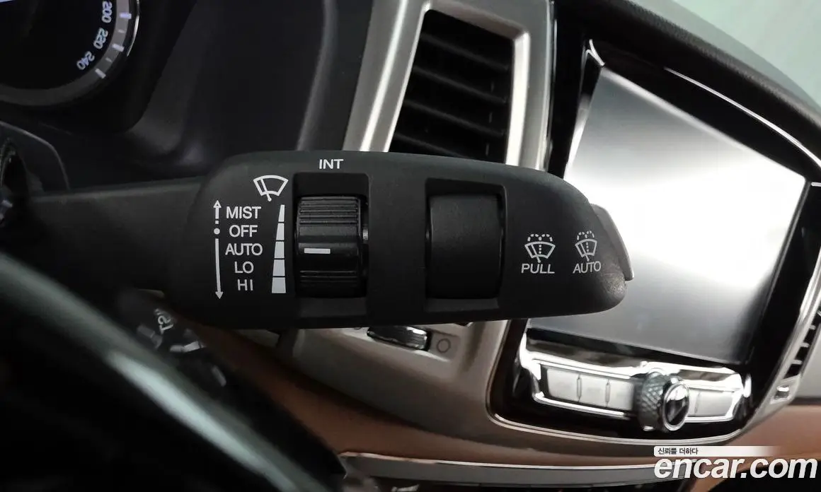 SsangYong Rexton 2019 2.2 автомат (гидро), фото 17 SsangYong Rexton 2019 2.2 автомат (гидро), фото 17