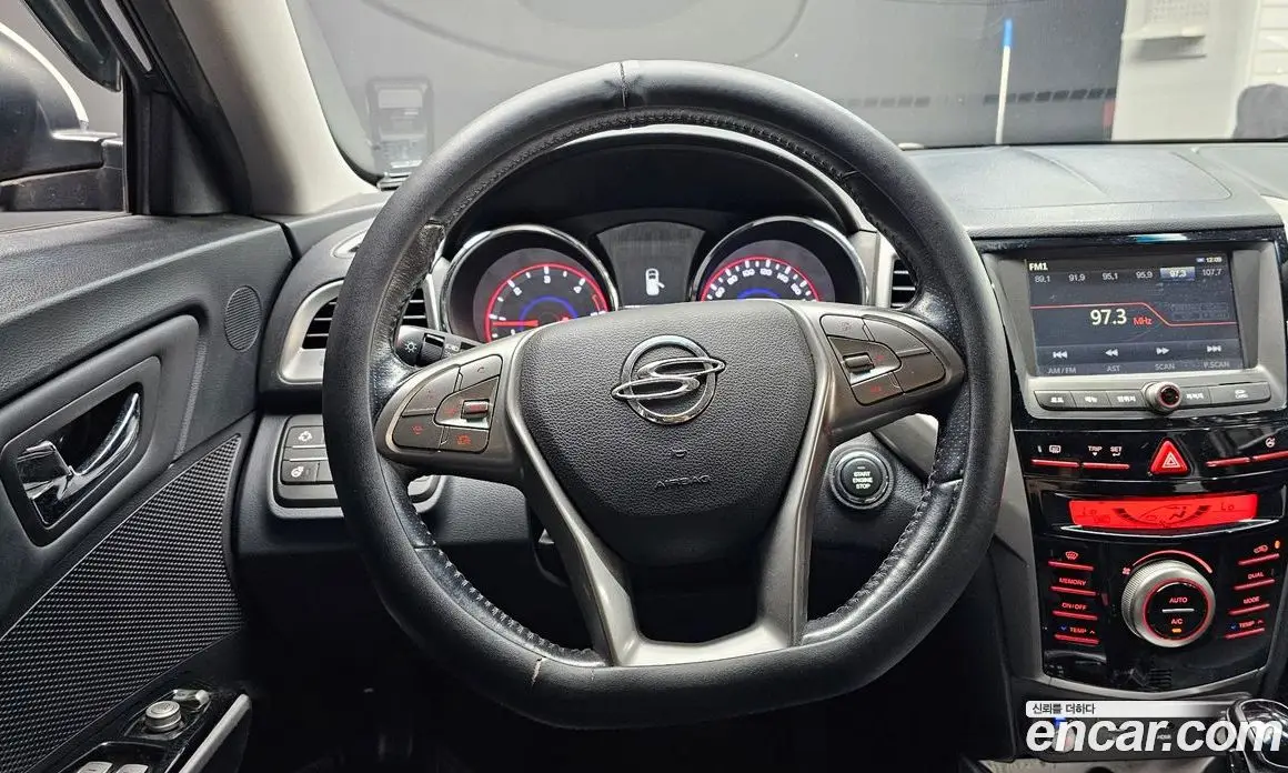 SsangYong TIBOLI 2015 1.6 автомат (гидро), фото 13 SsangYong TIBOLI 2015 1.6 автомат (гидро), фото 13