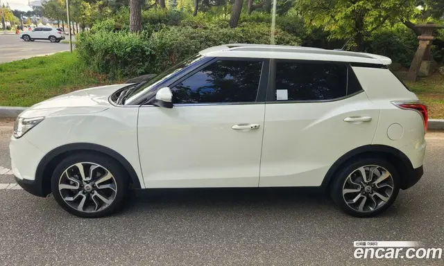 SsangYong TIBOLI 2016 1.6 автомат (гидро), миниатюра 3