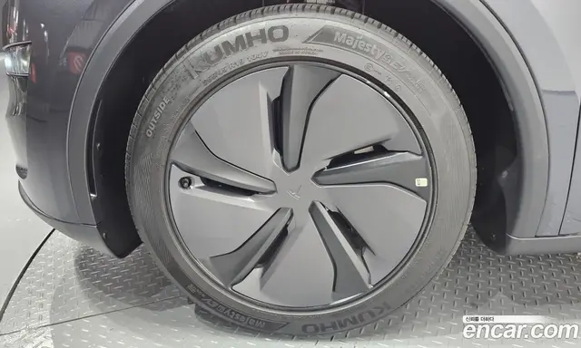 Tesla Model Y 2025 0.2 автомат (гидро), миниатюра 5 Tesla Model Y 2025 0.2 автомат (гидро), миниатюра 5