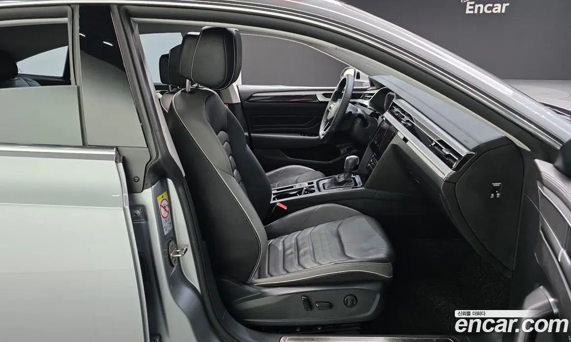 Volkswagen Arteon 2023 2.0 автомат (гидро), фото 12 Volkswagen Arteon 2023 2.0 автомат (гидро), фото 12