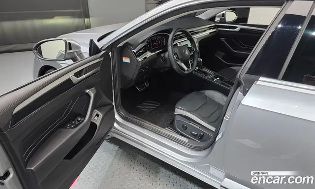 Volkswagen Arteon 2023 2.0 автомат (гидро), миниатюра 10 Volkswagen Arteon 2023 2.0 автомат (гидро), миниатюра 10