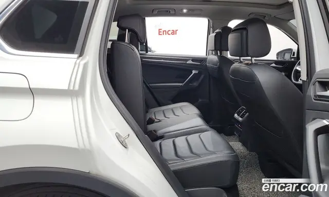 Volkswagen Tiguan 2023 2.0 автомат (гидро), миниатюра 11