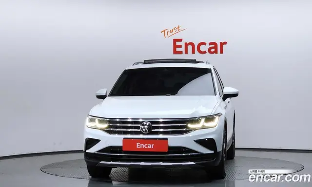 Volkswagen Tiguan 2023 2.0 автомат (гидро), миниатюра 3