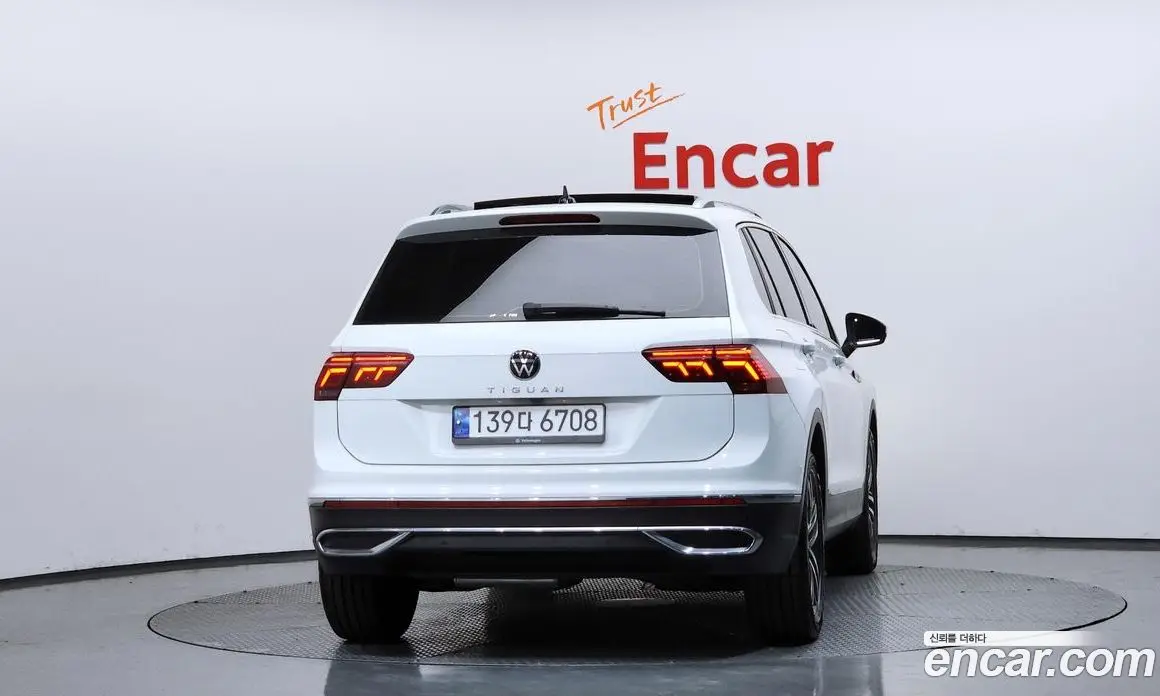Volkswagen Tiguan 2023 2.0 автомат (гидро), фото 4