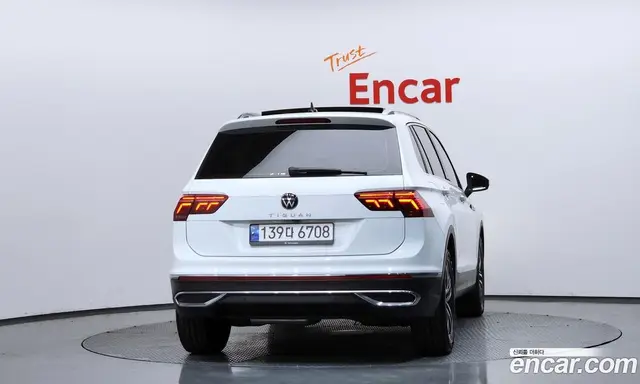 Volkswagen Tiguan 2023 2.0 автомат (гидро), миниатюра 4