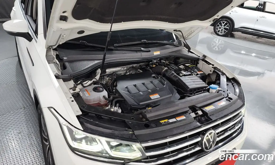 Volkswagen Tiguan 2023 2.0 автомат (гидро), фото 6