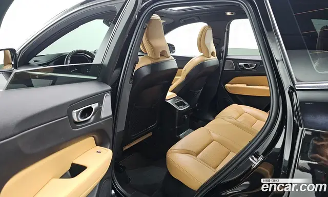 Volvo XC60 2021 2.0 автомат (гидро), миниатюра 11