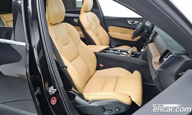 Volvo XC60 2021 2.0 автомат (гидро), миниатюра 12