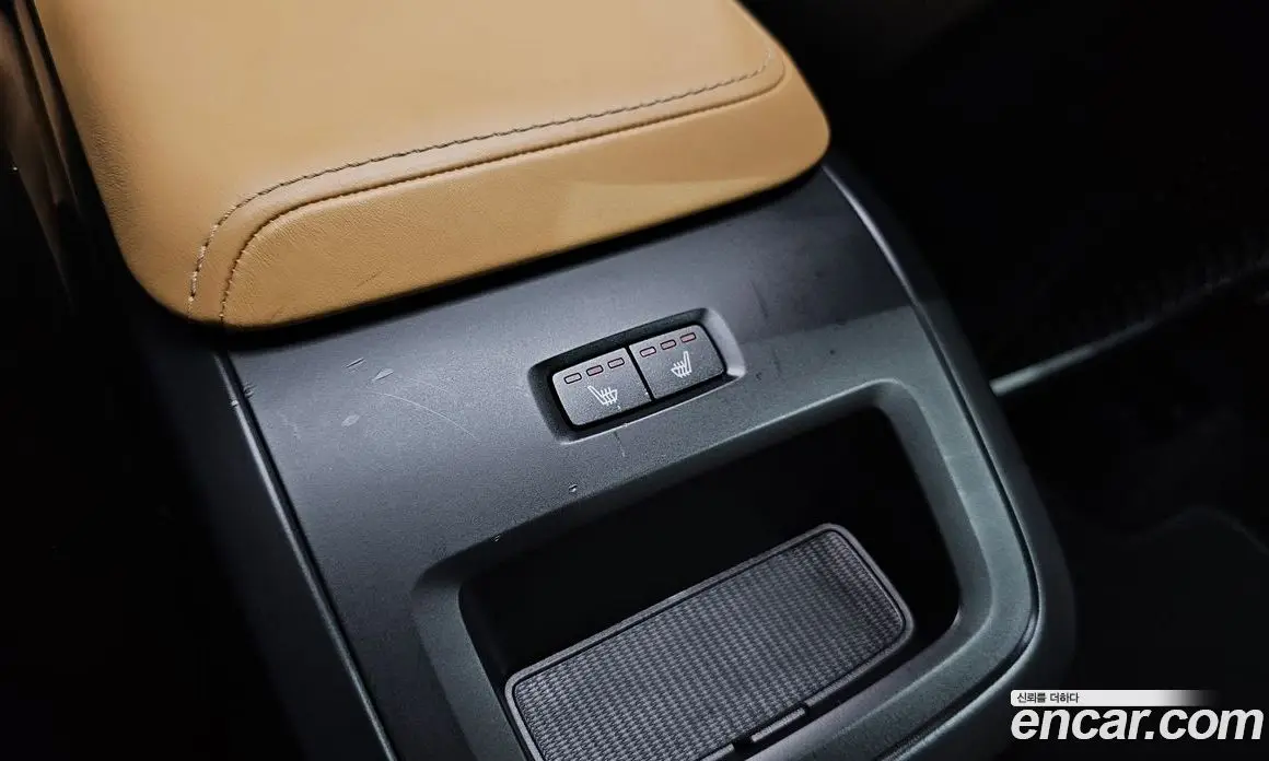 Volvo XC60 2021 2.0 автомат (гидро), фото 18