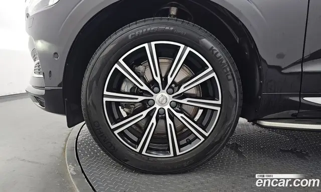 Volvo XC60 2021 2.0 автомат (гидро), миниатюра 5