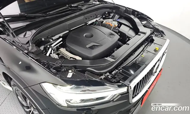 Volvo XC60 2021 2.0 автомат (гидро), миниатюра 6