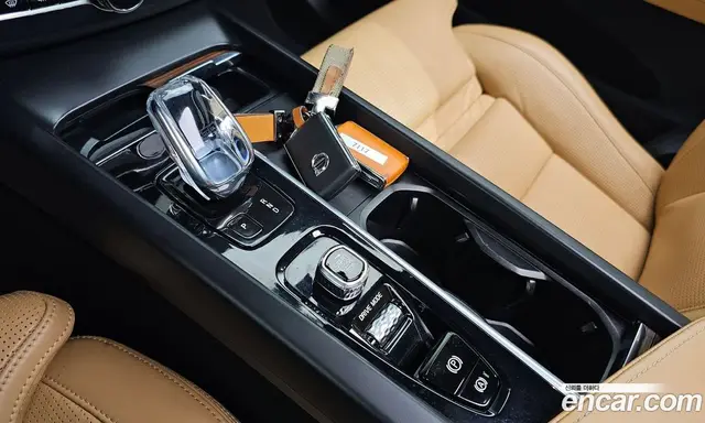 Volvo XC60 2021 2.0 автомат (гидро), миниатюра 9