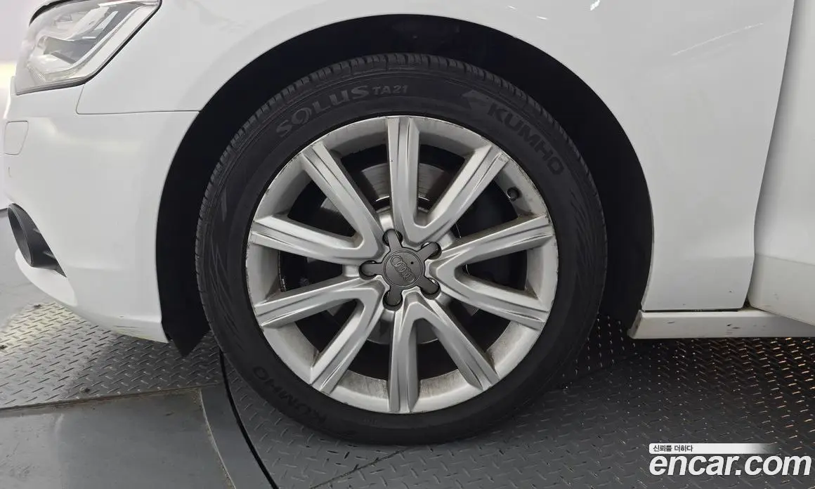 Audi A6 2014 3.0 автомат (гидро), фото 5 Audi A6 2014 3.0 автомат (гидро), фото 5