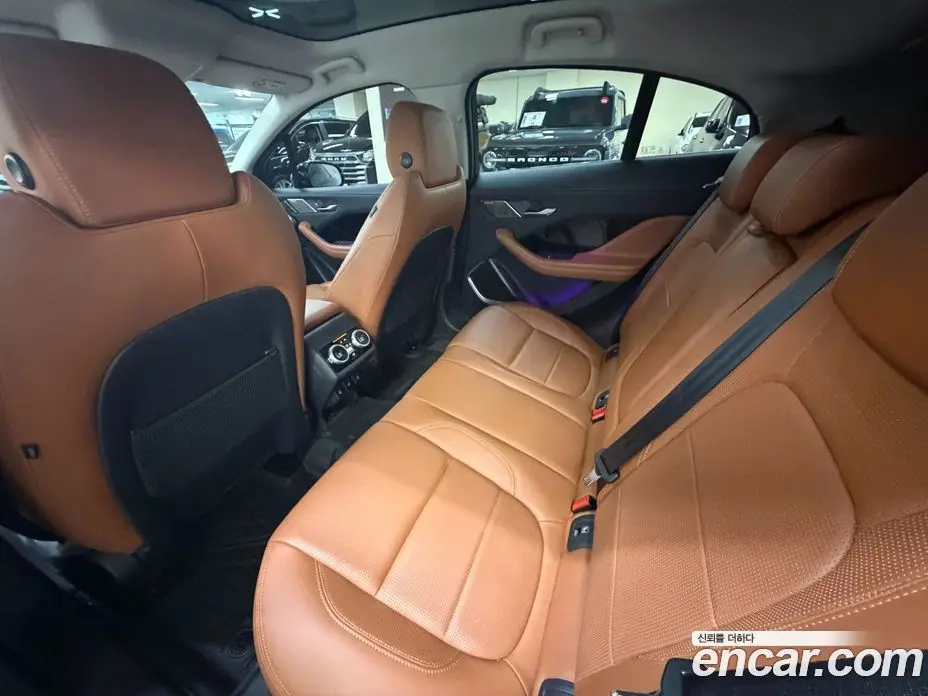 Jaguar I-Pace 2019 0.2 автомат (гидро), фото 13 Jaguar I-Pace 2019 0.2 автомат (гидро), фото 13