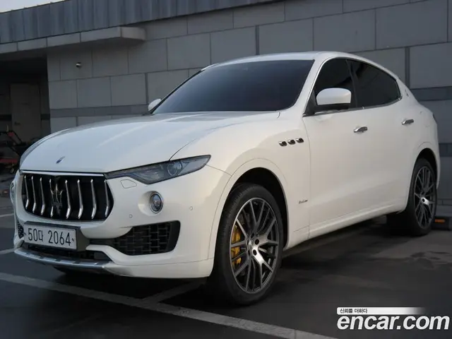 Maserati Levante 2018 3.0 автомат (гидро), миниатюра 2