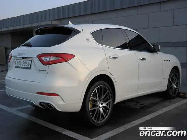 Maserati Levante 2018 3.0 автомат (гидро), миниатюра 4
