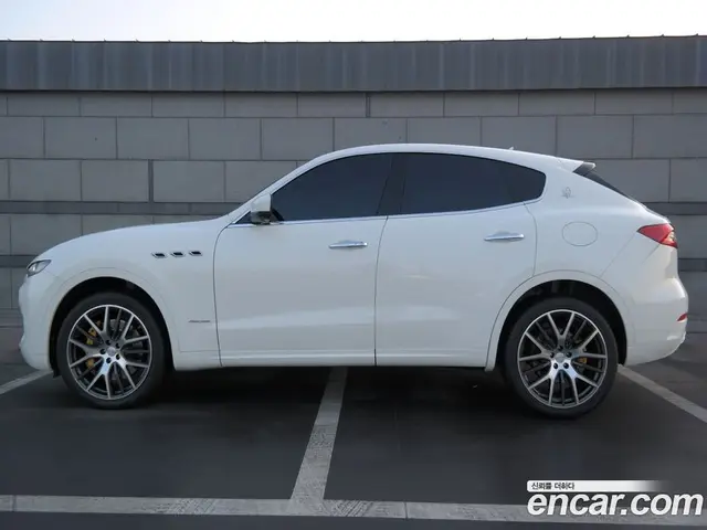 Maserati Levante 2018 3.0 автомат (гидро), миниатюра 6