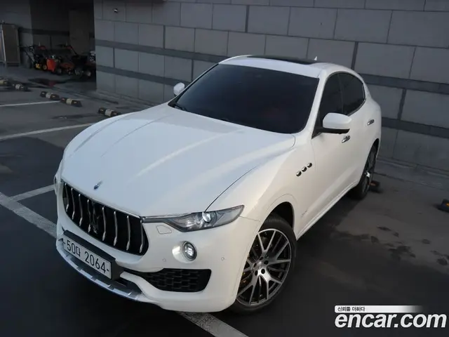 Maserati Levante 2018 3.0 автомат (гидро), миниатюра 8