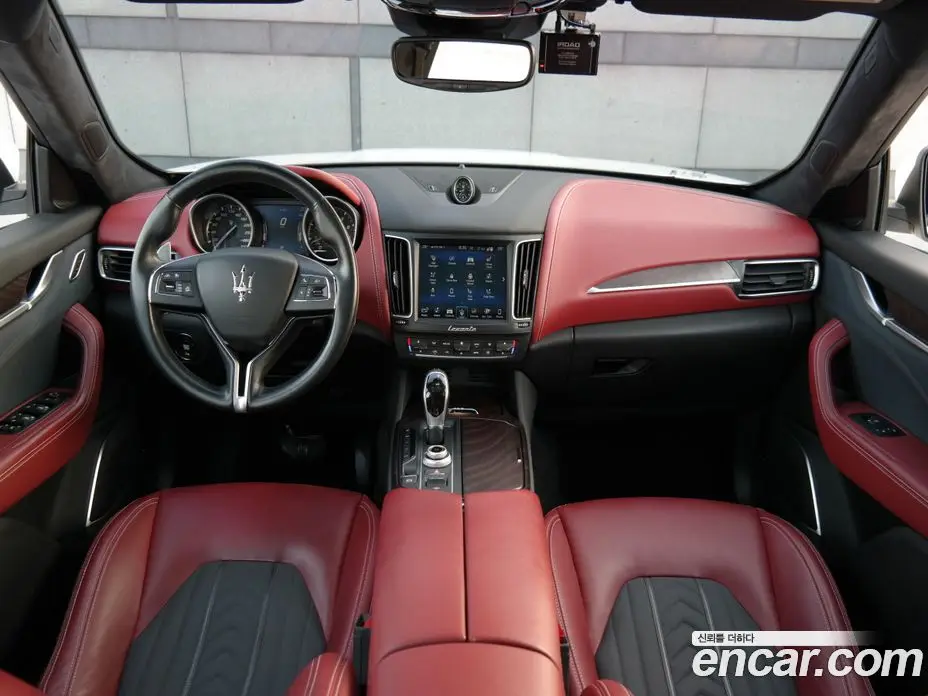 Maserati Levante 2018 3.0 автомат (гидро), фото 9