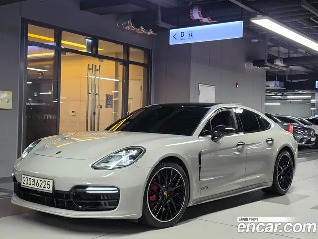 Porsche Panamera 2020 4.0 автомат (гидро), миниатюра 2