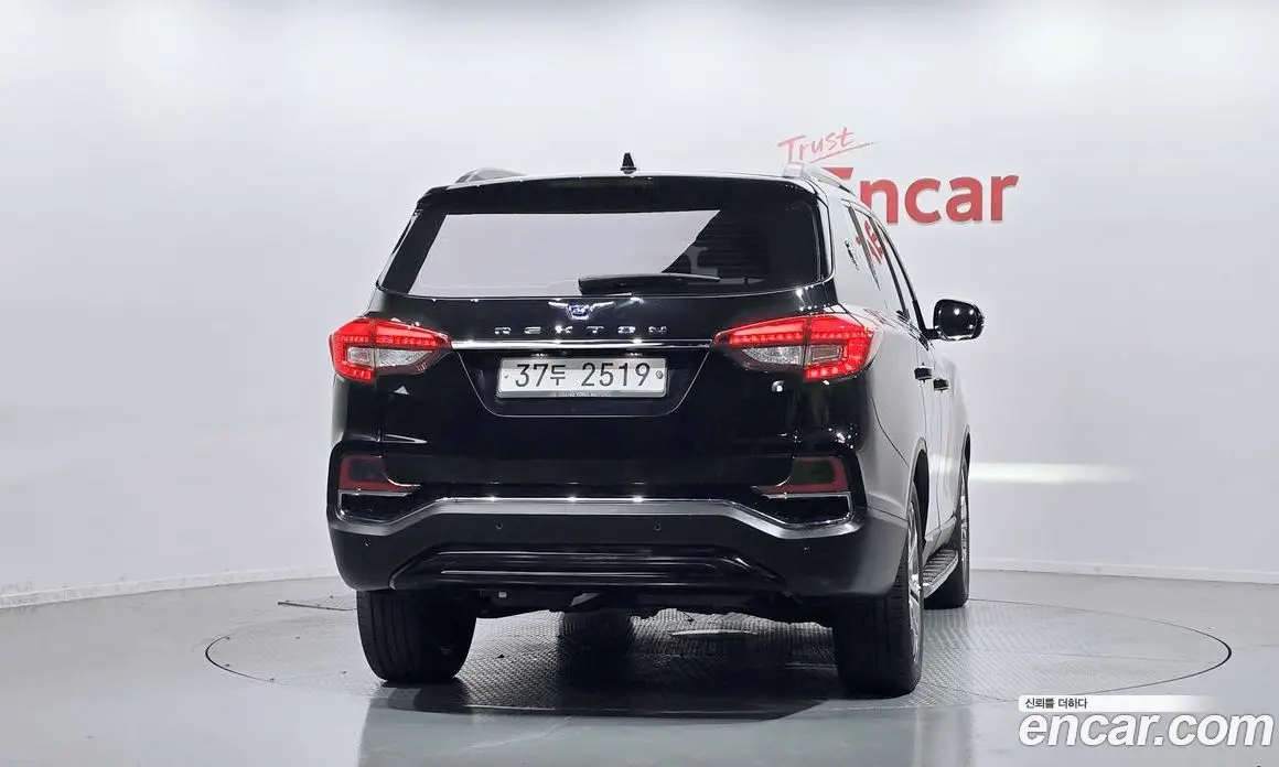SsangYong Rexton 2018 2.2 автомат (гидро), фото 4