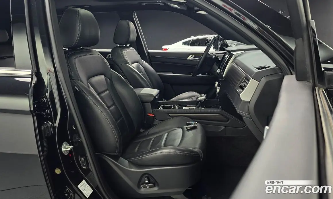 SsangYong Rexton 2018 2.2 автомат (гидро), фото 10