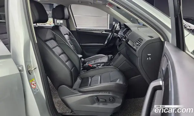 Volkswagen Tiguan 2020 2.0 автомат (гидро), миниатюра 11 Volkswagen Tiguan 2020 2.0 автомат (гидро), миниатюра 11