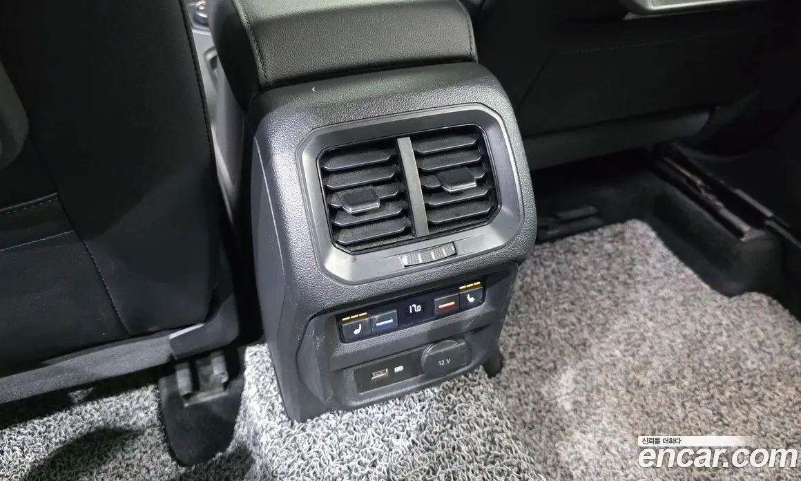 Volkswagen Tiguan 2020 2.0 автомат (гидро), фото 19 Volkswagen Tiguan 2020 2.0 автомат (гидро), фото 19