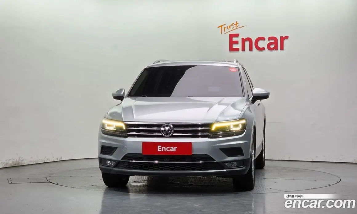 Volkswagen Tiguan 2020 2.0 автомат (гидро), фото 3 Volkswagen Tiguan 2020 2.0 автомат (гидро), фото 3