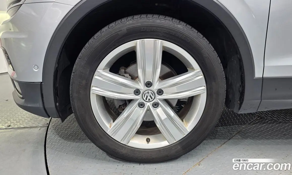 Volkswagen Tiguan 2020 2.0 автомат (гидро), фото 5 Volkswagen Tiguan 2020 2.0 автомат (гидро), фото 5