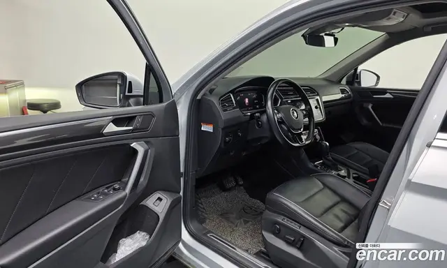 Volkswagen Tiguan 2020 2.0 автомат (гидро), миниатюра 10 Volkswagen Tiguan 2020 2.0 автомат (гидро), миниатюра 10