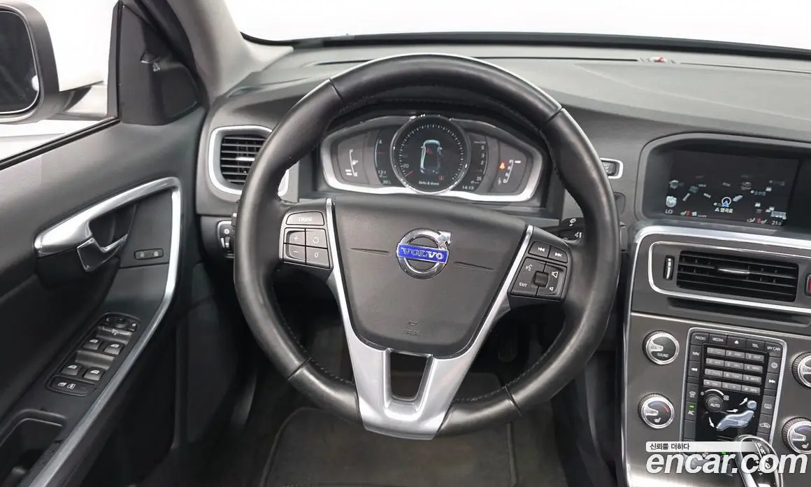 Volvo S60 2015 2.0 автомат (гидро), фото 13