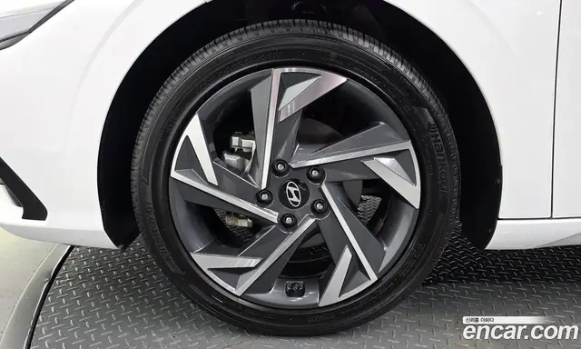 Hyundai Avante 2023 1.6 автомат (гидро), миниатюра 5 Hyundai Avante 2023 1.6 автомат (гидро), миниатюра 5
