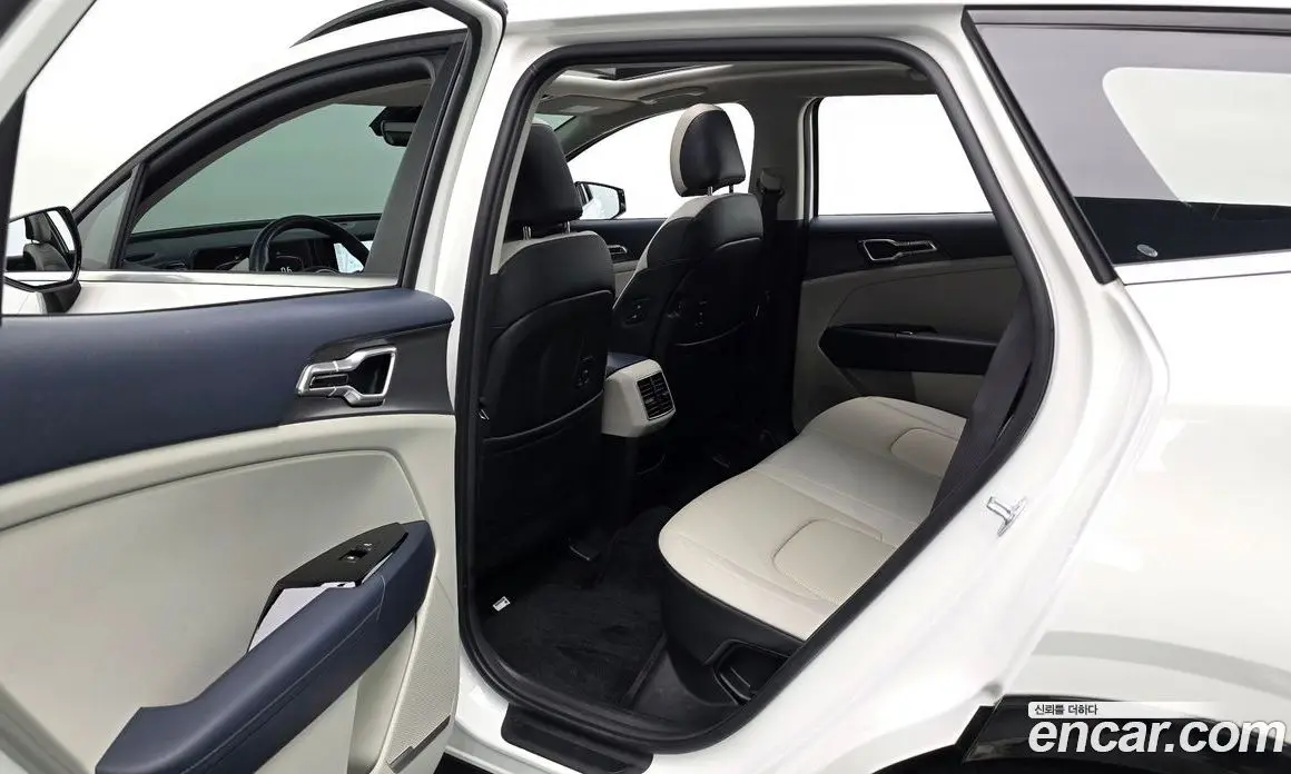 Kia Sportage 2022 2.0 автомат (гидро), фото 12 Kia Sportage 2022 2.0 автомат (гидро), фото 12