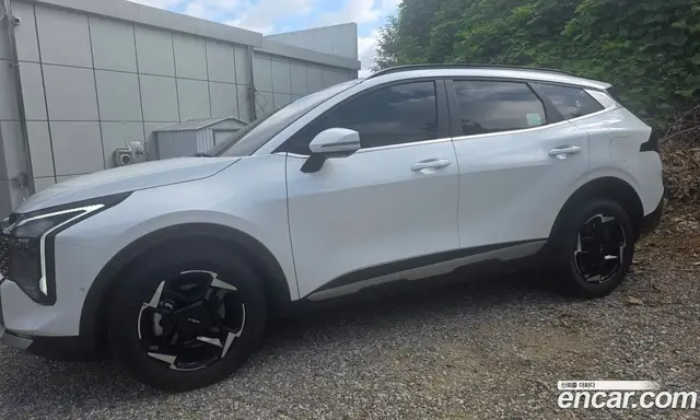 Kia Sportage 2025 1.6 автомат (гидро), миниатюра 3