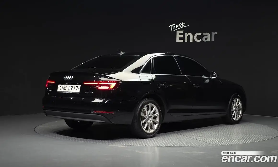 Audi A4 2018 2.0 автомат (гидро), фото 2 Audi A4 2018 2.0 автомат (гидро), фото 2