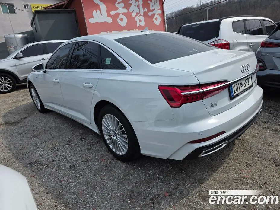 Audi A6 2021 2.0 автомат (гидро), фото 5
