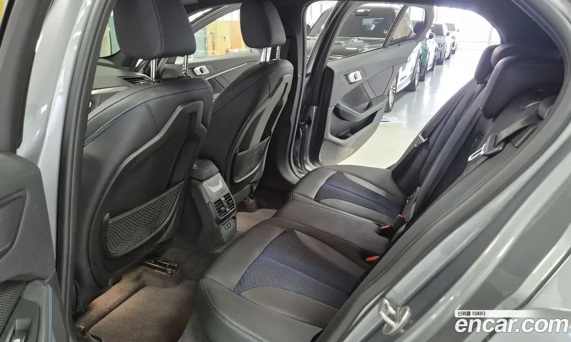 BMW 1 серия 2023 2.0 автомат (гидро), фото 11 BMW 1 серия 2023 2.0 автомат (гидро), фото 11