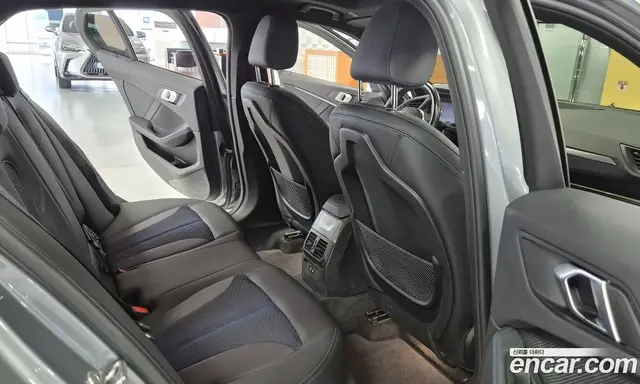 BMW 1 серия 2023 2.0 автомат (гидро), миниатюра 12