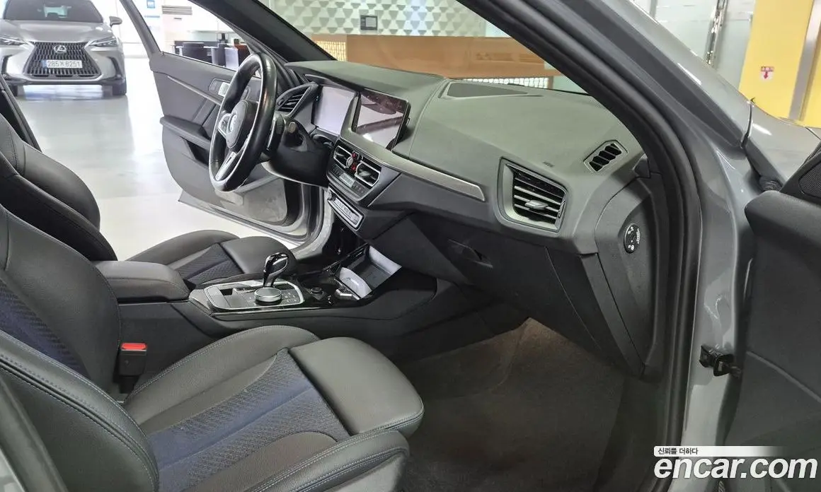 BMW 1 серия 2023 2.0 автомат (гидро), фото 13 BMW 1 серия 2023 2.0 автомат (гидро), фото 13