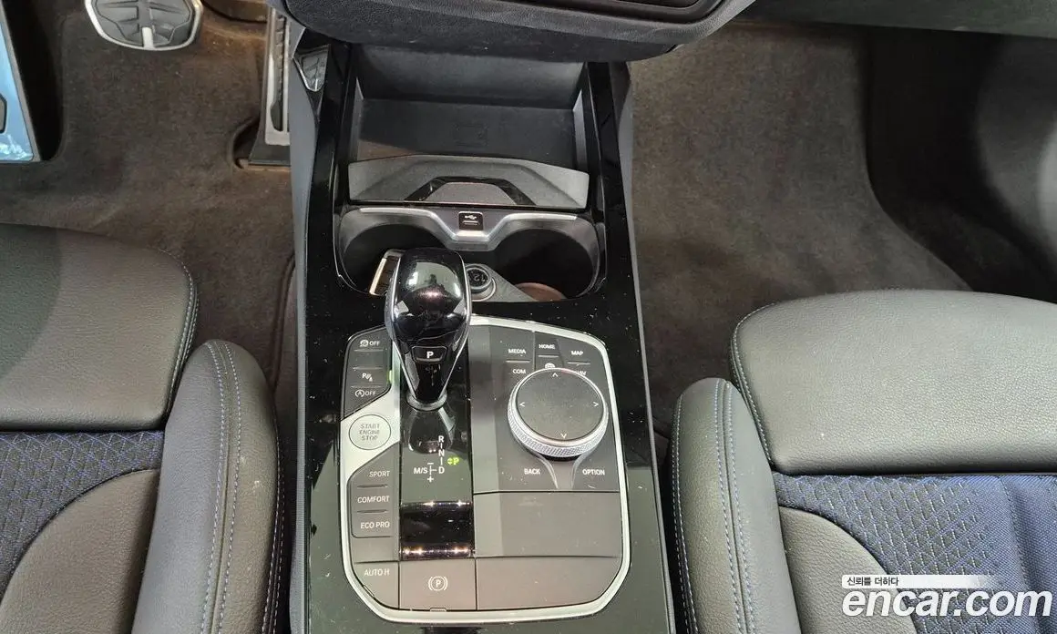 BMW 1 серия 2023 2.0 автомат (гидро), фото 9 BMW 1 серия 2023 2.0 автомат (гидро), фото 9