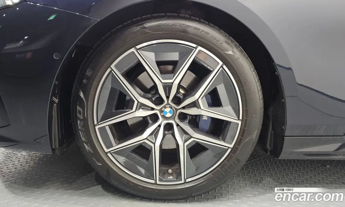 BMW 5 серия 2024 2.0 автомат (гидро), фото 5 BMW 5 серия 2024 2.0 автомат (гидро), фото 5