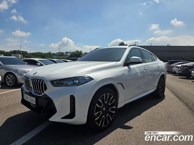 BMW X6, 2025, 25 800 км