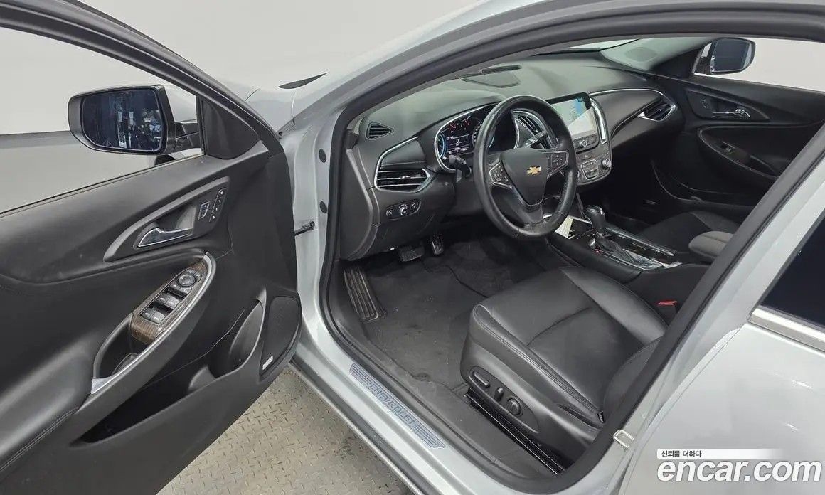 Chevrolet Malibu 2016 2.0 автомат (гидро), фото 10 Chevrolet Malibu 2016 2.0 автомат (гидро), фото 10