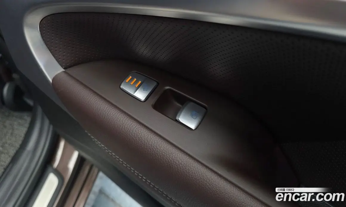 Genesis G70 2021 2.0 автомат (гидро), фото 19 Genesis G70 2021 2.0 автомат (гидро), фото 19